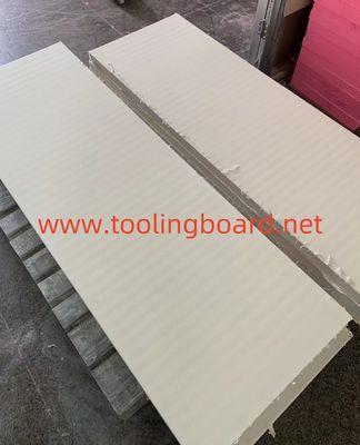 Polyurethane foam board SB350, 0.35 g/cm3 low density styling board, have a fine surface
